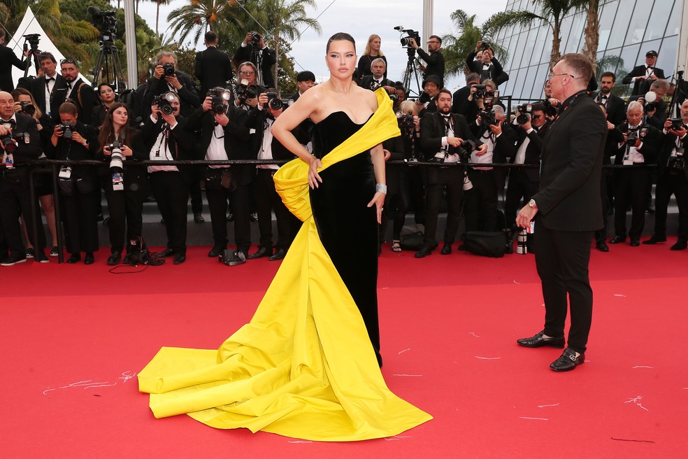 Cannes 2023: Adriana Lima — Foto: Getty