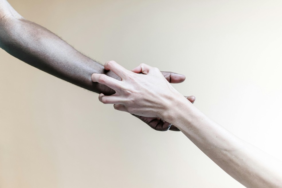 Fisting: o que é e como praticar com segurança — Foto: Reprodução/Pexels