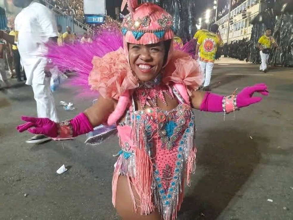 Viviane de Assis na Sapucaí  — Foto: Reprodução/Instagram 