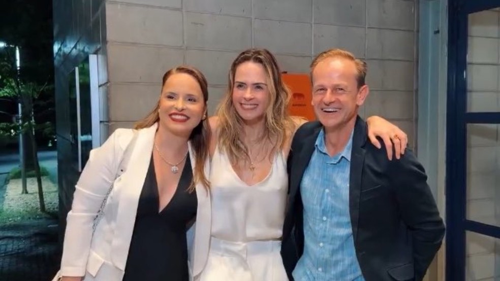 Ana Paula Renault encontrou os pais de Juliano Floss — Foto: Reprodução/Instagram
