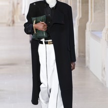 Tendências do desfile de Victoria Beckham  — Foto: Getty