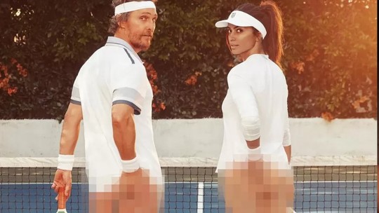 Matthew McConaughey e a mulher, Camila Alves quebram a internet ao jogar tênis seminus