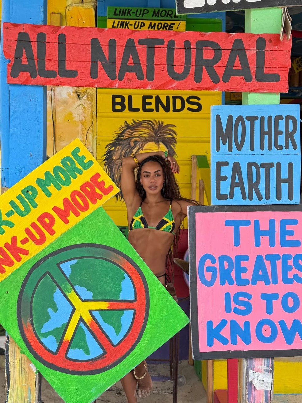 Dandara Mariana deixou o Brasil nesta Páscoa — Foto: Reprodução/ Instagram @dandaramariana