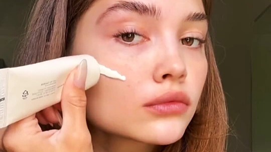 Melhores protetores solares faciais: 7 opções bem avaliadas para usar todos os dias
