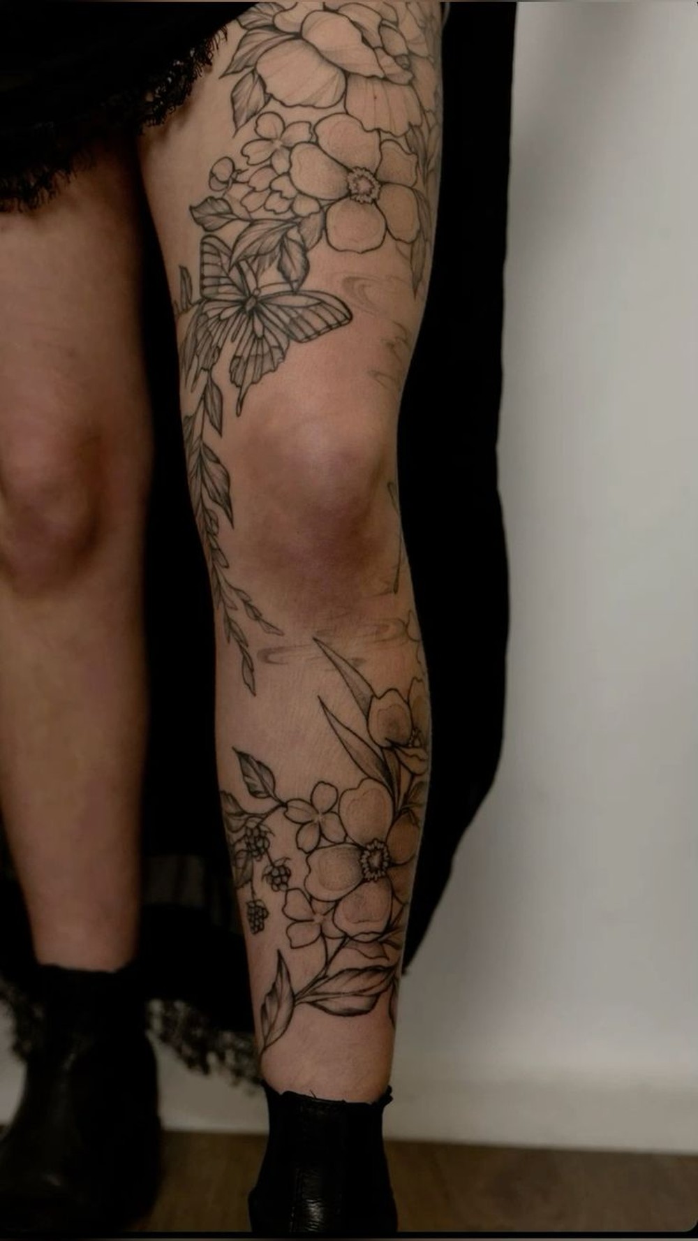 Tatuagem feminina no joelho é bonito? Veja 62 inspirações que mostram ...