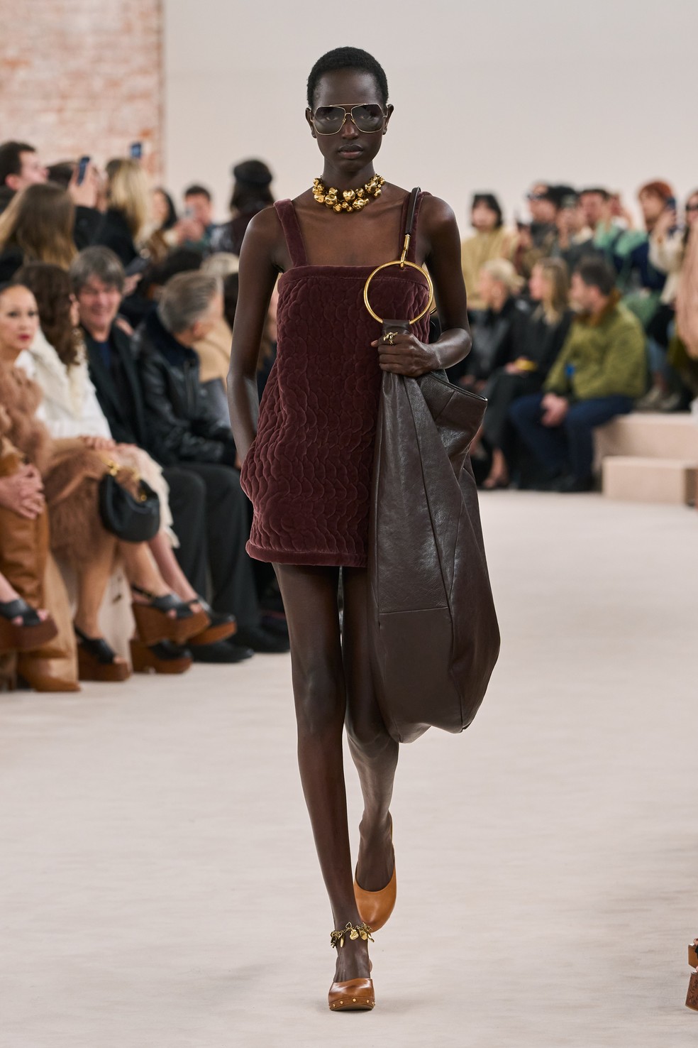 Desfile Chloé inverno 2024  — Foto: Reprodução/Chloé