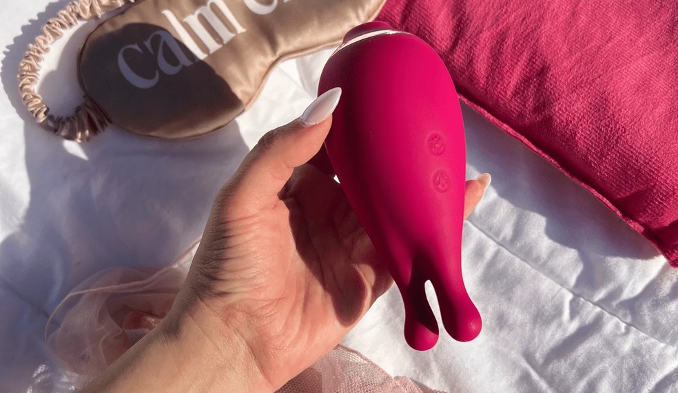 Massageador e sugador Luly, de Vulvas Autônomas (R$ 379,91) — Foto: Divulgação