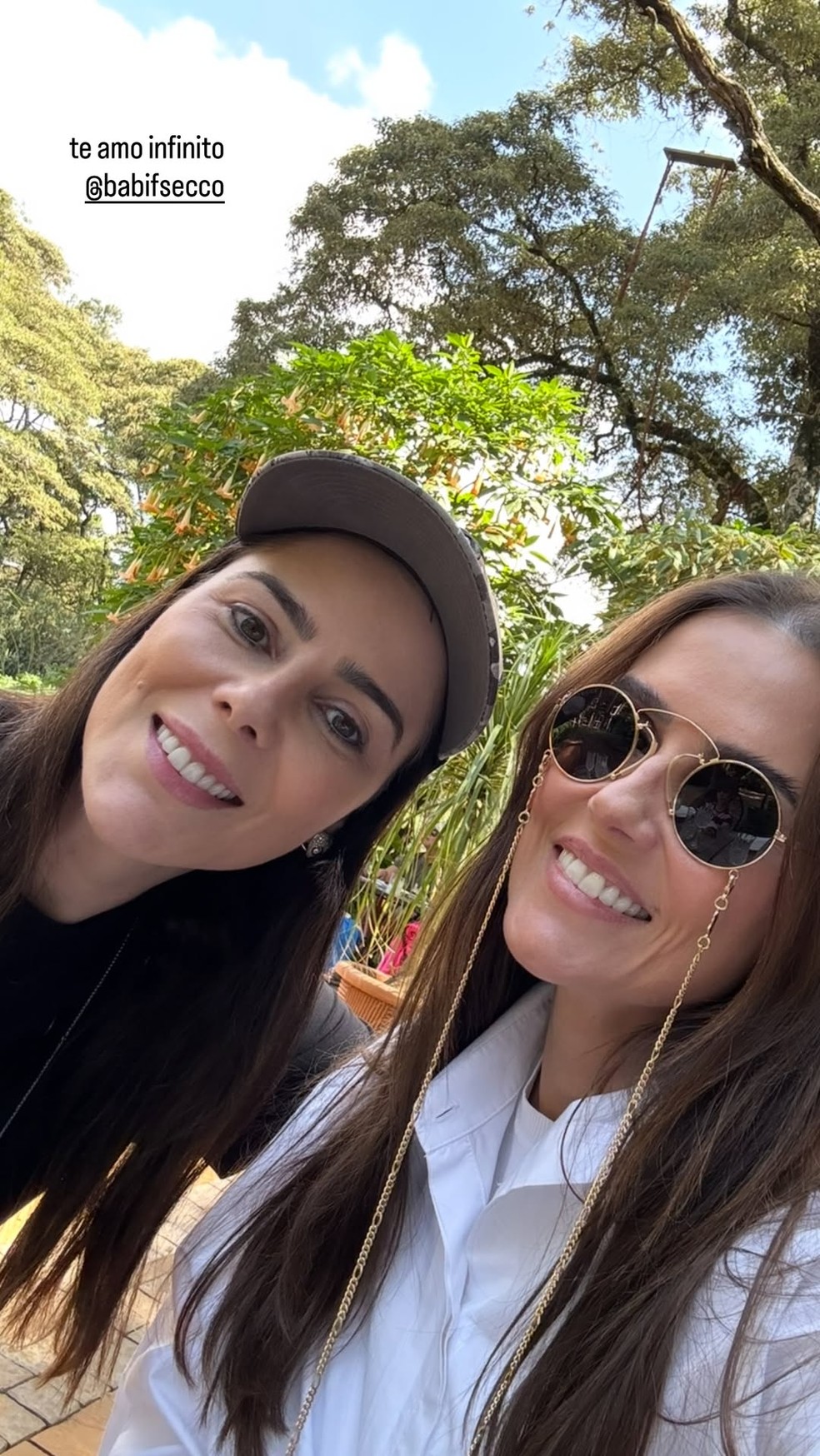 Deborah Secco celebra aniversário de irmã discreta: 'Minha maior defensora' — Foto: Reprodução/Instagram