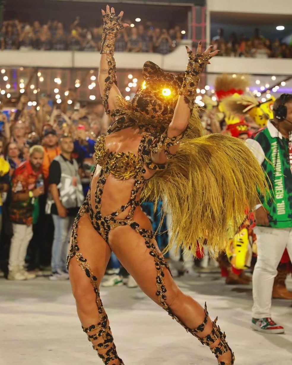 Paolla Oliveira com fantasia de onça no Carnaval — Foto: Reprodução/Instagram @paollaoliveira @iude