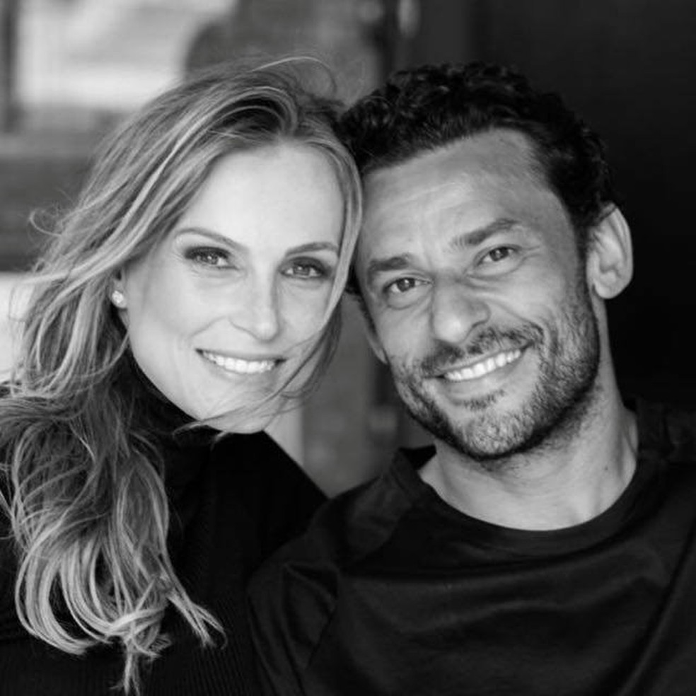 'Não sou o marido mais romântico ou presente como você merece', diz Fred Guedes para a mulher, Paula Armani — Foto: Reprodução/ Instagram