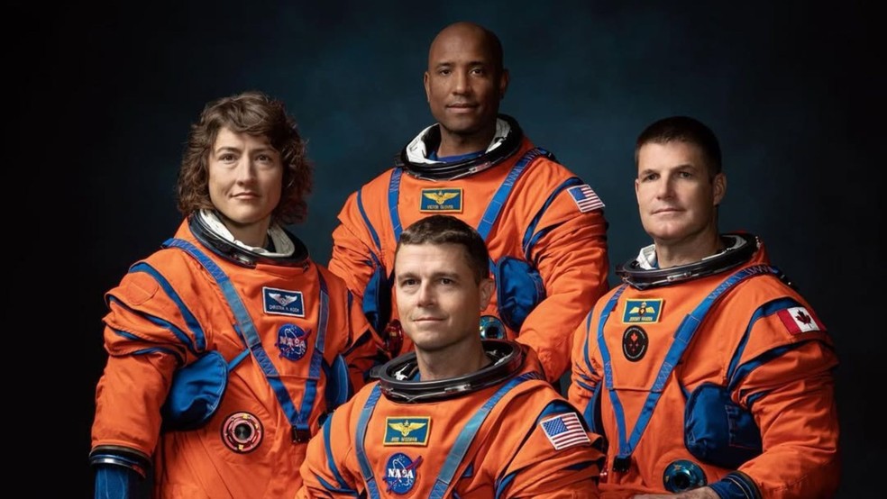Wiseman é o comandante, Glover o piloto, e Koch e Hansen atuam como especialistas de missão — Foto: Nasa