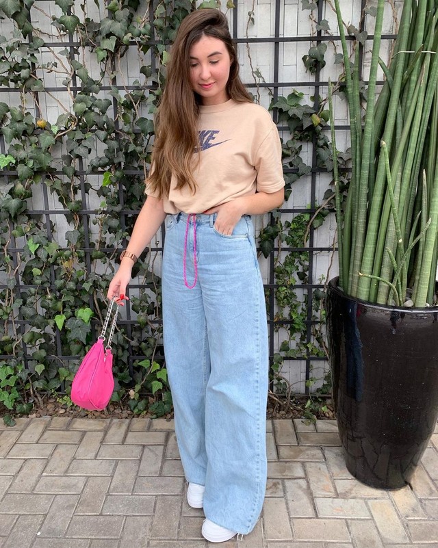 Looks com calça wide leg: veja 35 maneiras de como usar a peça que é ...