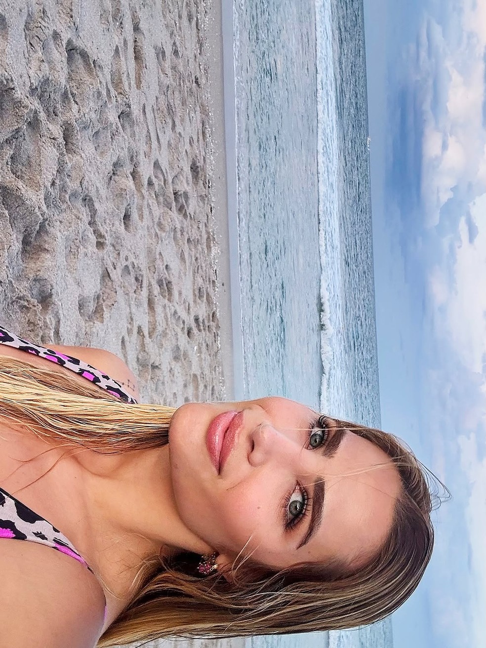 Jéssica Beatriz aproveita dia de praia — Foto: Reprodução/ Instagram @jessicabeatrizcosta