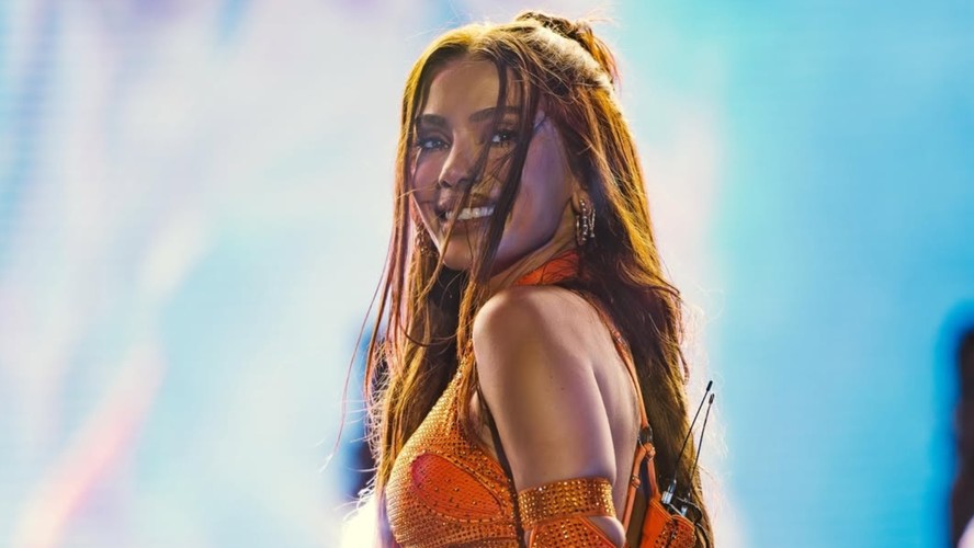 Anitta deixou comentário no vídeo