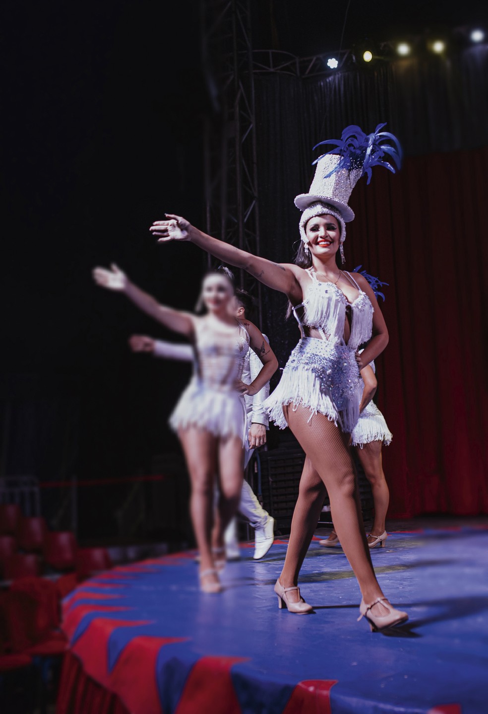 Moana Nara no circo — Foto: Divulgação