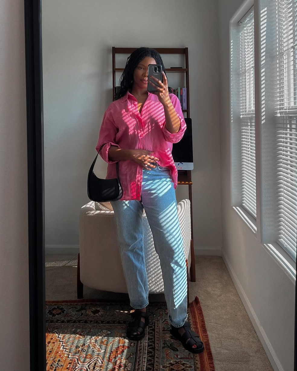 Look casual com sandália fisherman — Foto: Reprodução/Instagram @fabledchapters