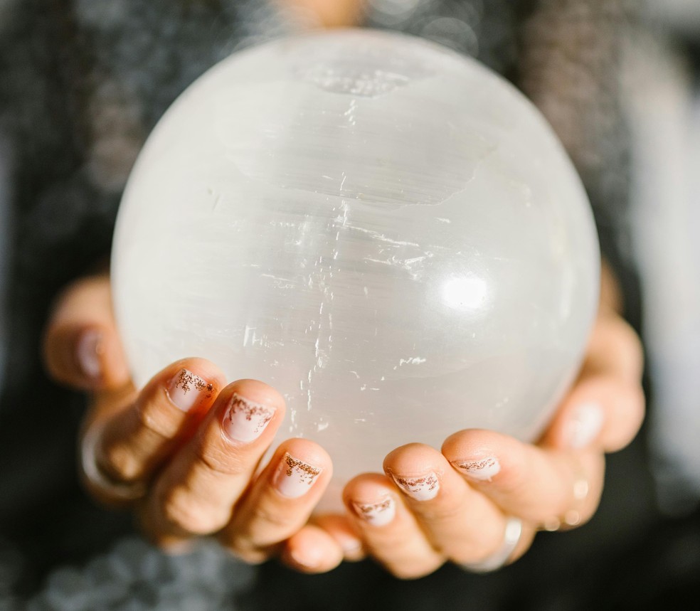 Não vive sem ler seu horóscopo? Então saiba que a astrologia tem papel fundamental no comportamento dos signos — Foto: Reprodução/Pexels