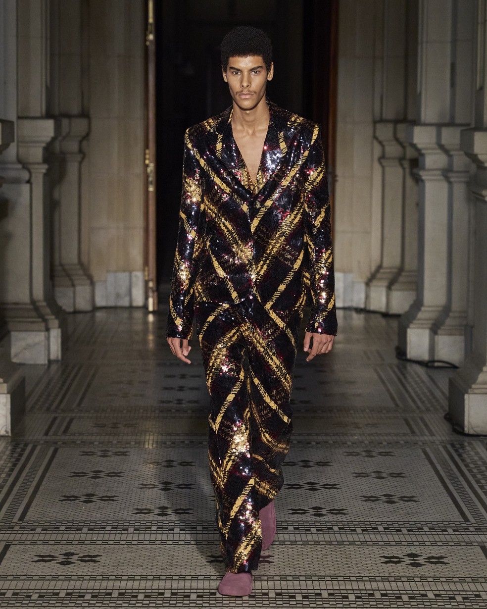 Desfile outono verão 2025 da marca Herchcovitch;Alexandre — Foto: Divulgação @ze_takahashi