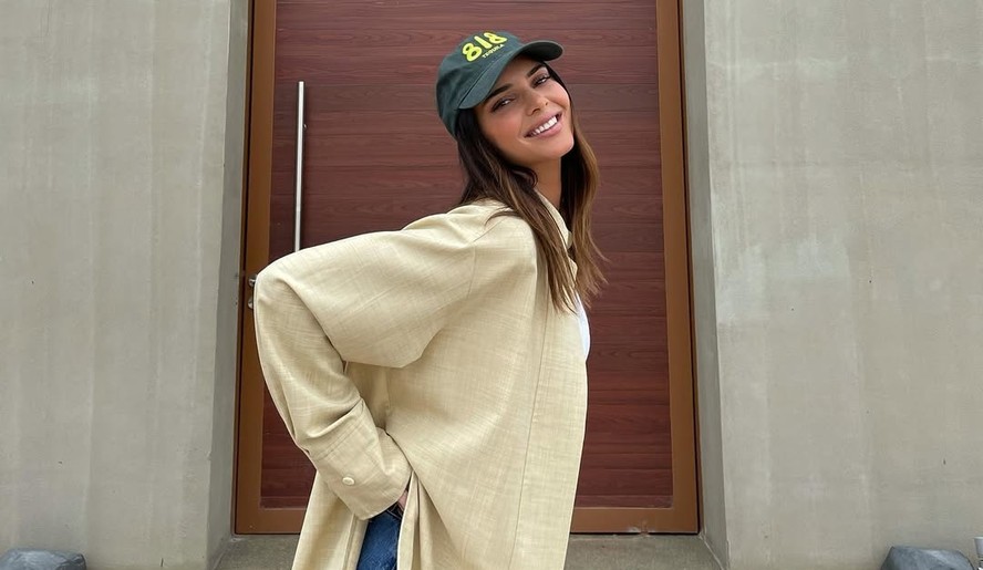 O novo tênis queridinho de Kendall Jenner é tendência da temporada