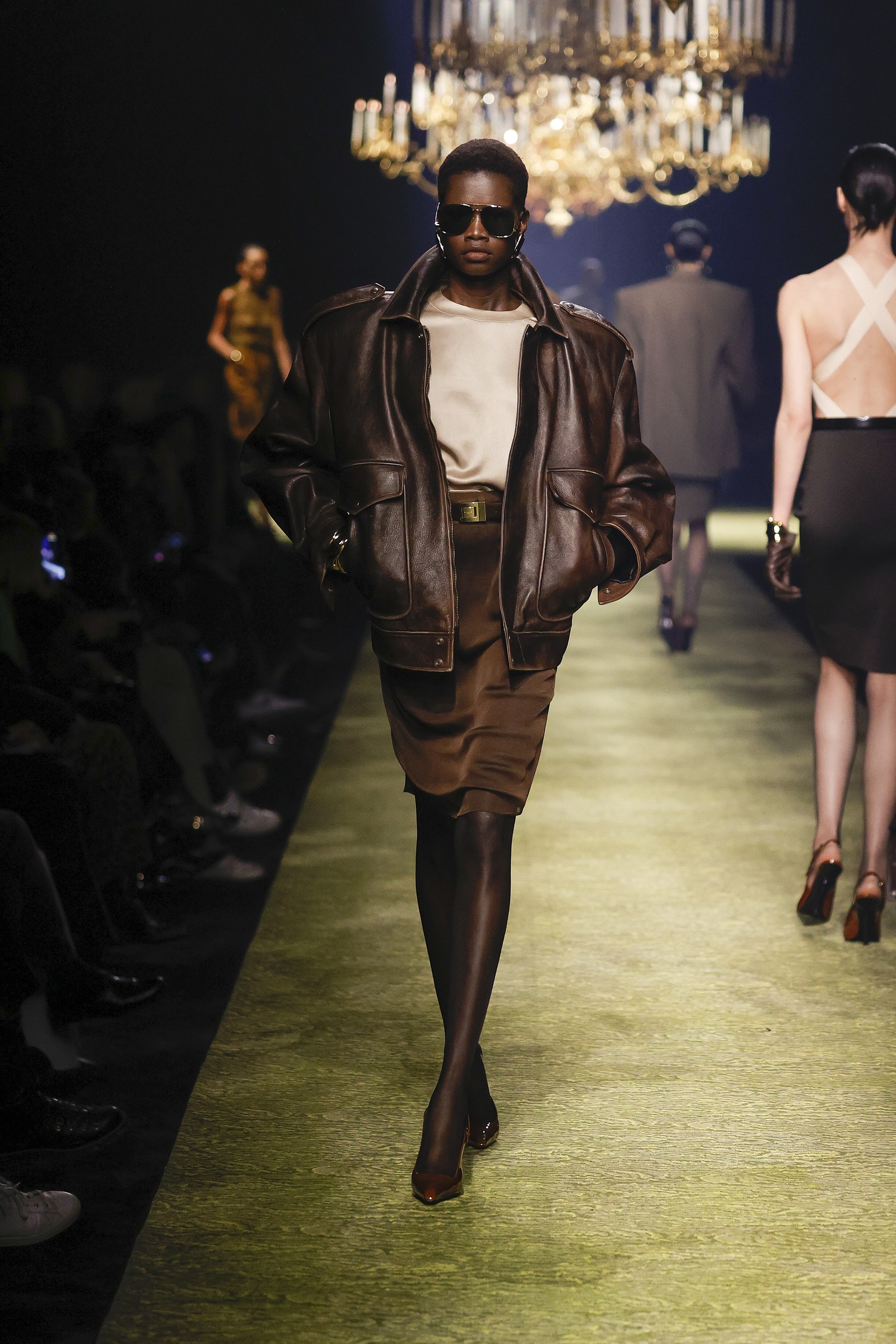 Paris Fashion Week: Saint Laurent — Foto: Divulgação