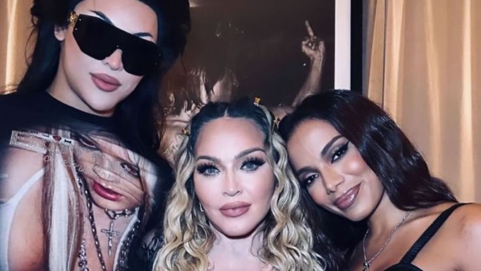 Madonna posa com Pabllo Vittar e Anitta após show histórico no Rio — Foto: Reprodução/Instagram
