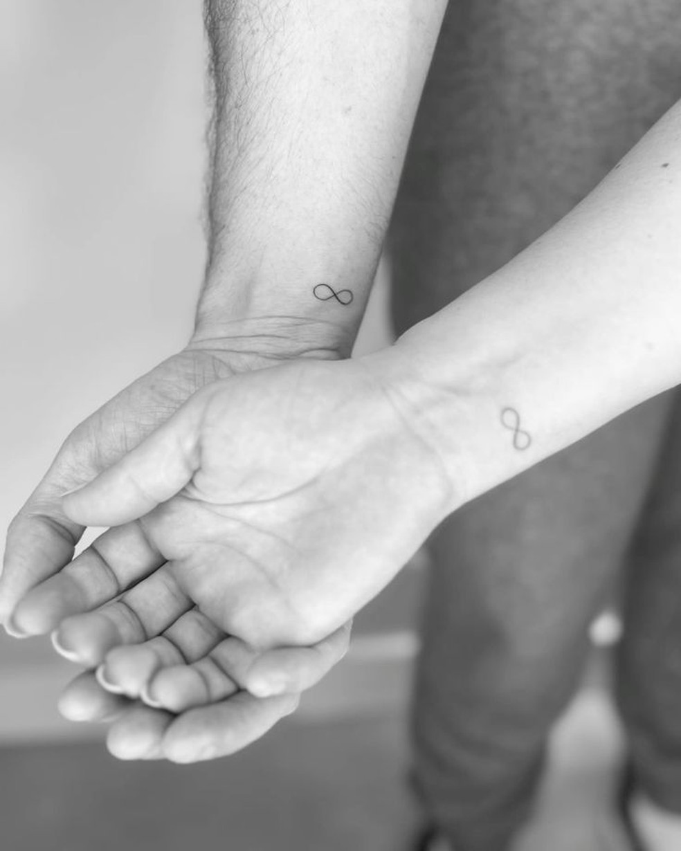 Pulso: Um símbolo de infinito com linhas finas. — Foto: Reprodução/Pinterest