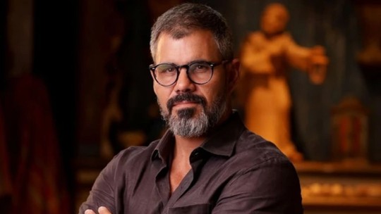 Por que falas de Juliano Cazarré sobre masculinidade acendem alerta? Especialistas explicam Por que falas de Juliano Cazarré sobre masculinidade acendem alerta? Especialistas explicam