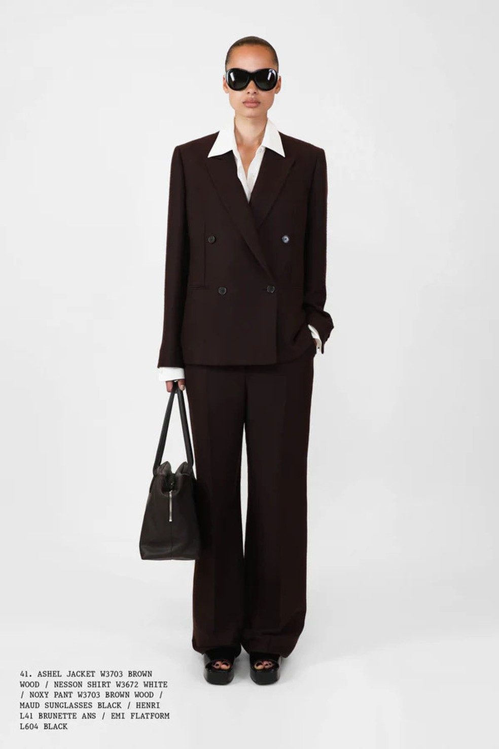 The Row, coleção verão 2025 desfilada na Semana de Moda de Paris — Foto: Divulgação