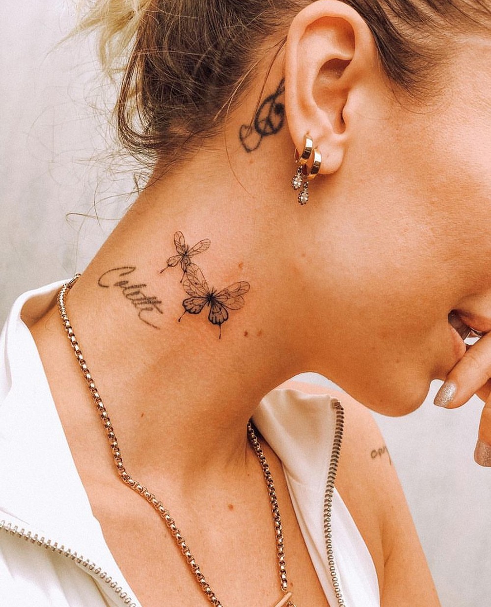 Tatuagens femininas no pescoço: veja 50 modelos lindos para inspirar ...