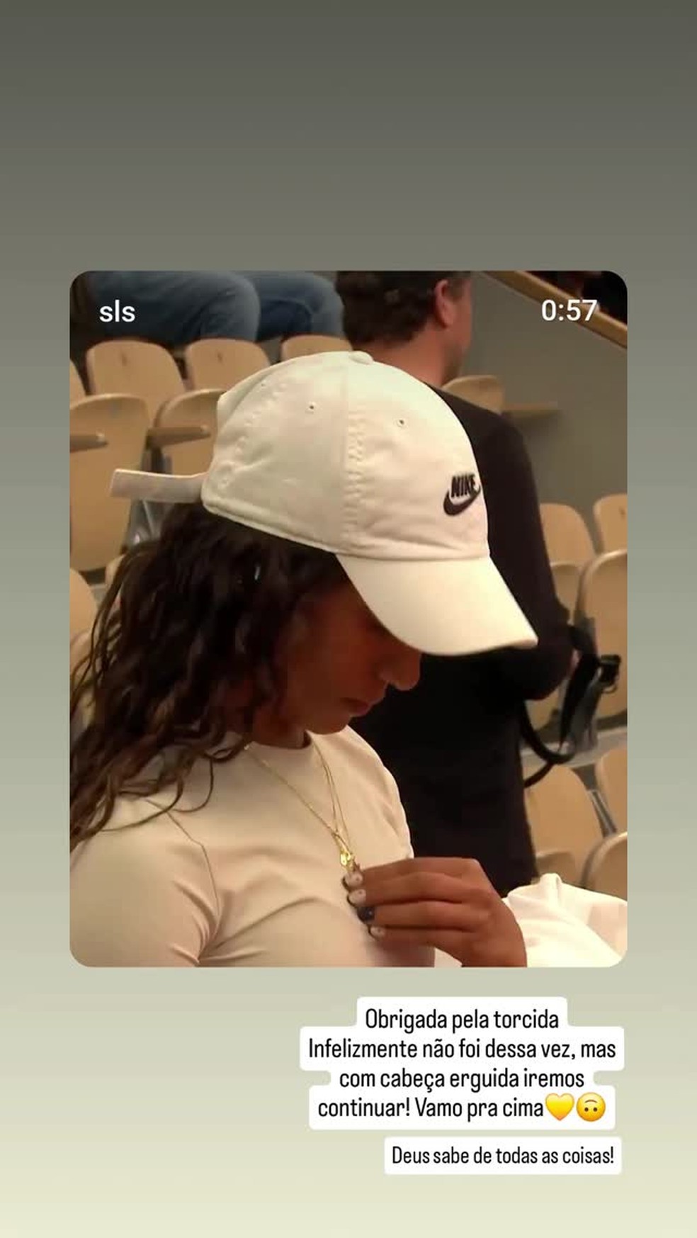 Rayssa Leal lamenta resultado em circuito parisiense da SLS — Foto: Reprodução/Instagram