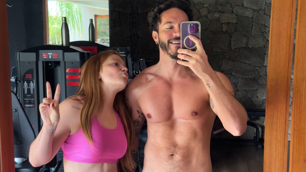 Viih Tube e Eliezer posam após treino — Foto: Reprodução/ Instagram