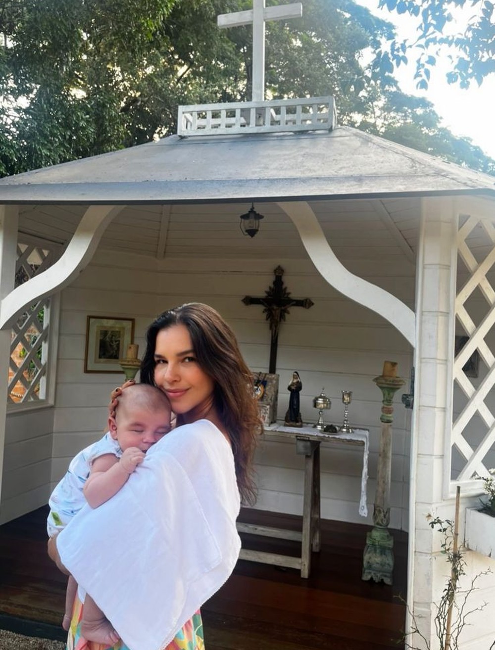 Mariana Rios encanta ao posar com o filho e se emociona: 'Obrigada por ...