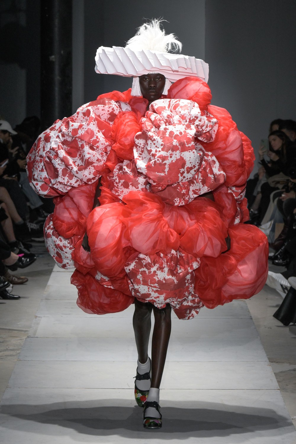 Comme des Garçons inaugura primeira loja no Brasil com projeto assinado ...