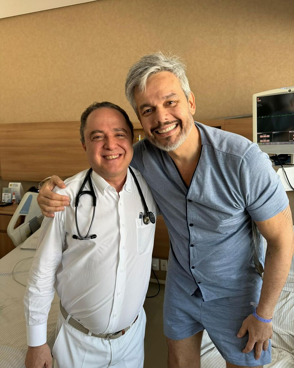Otaviano Costa desabafa um mês após cirurgia delicada no coração: 'Uma ...