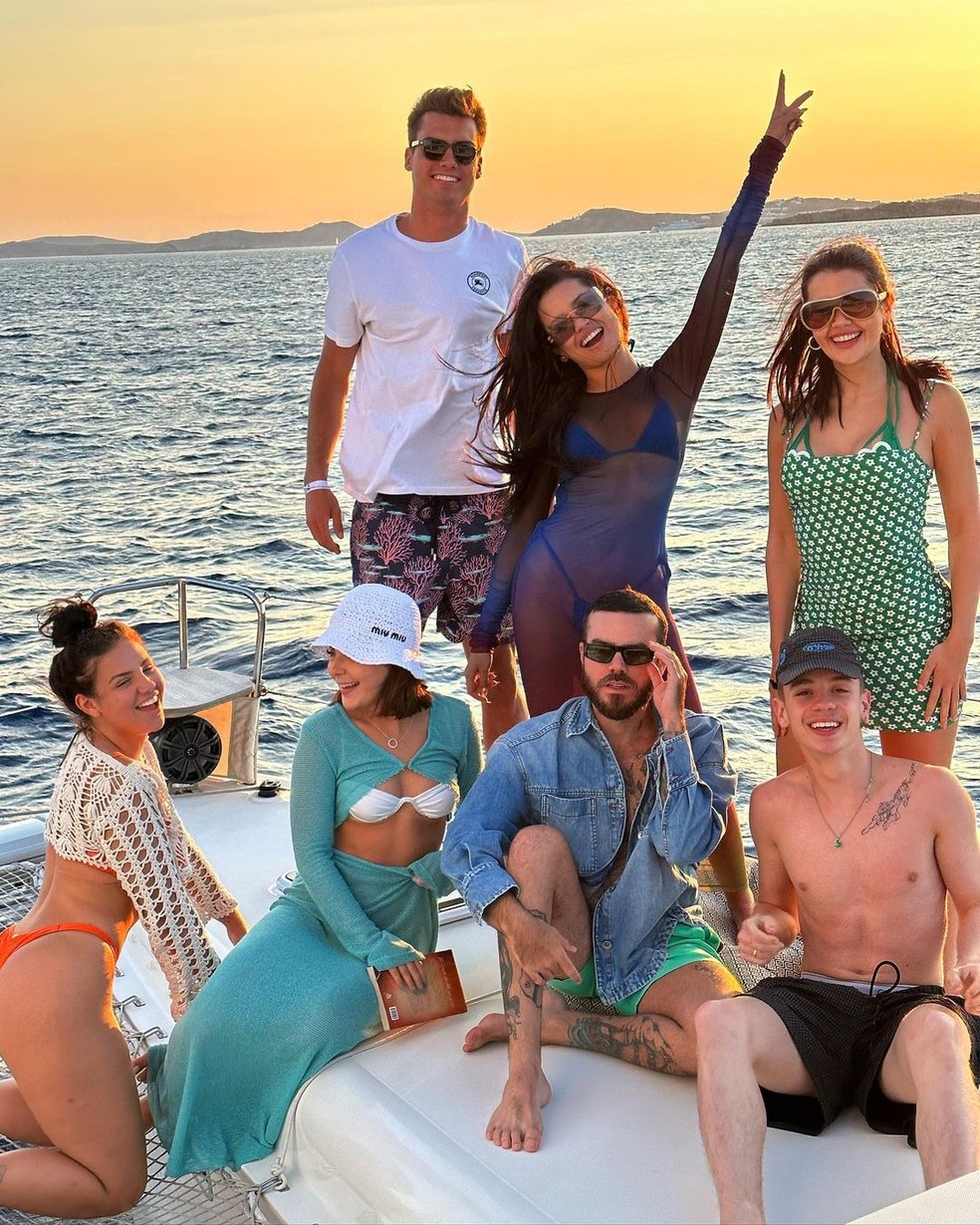 Juliette, Jade Picon e amigos est�o curtindo f�rias em Mykonos � Foto: Reprodu��o/ Instagram