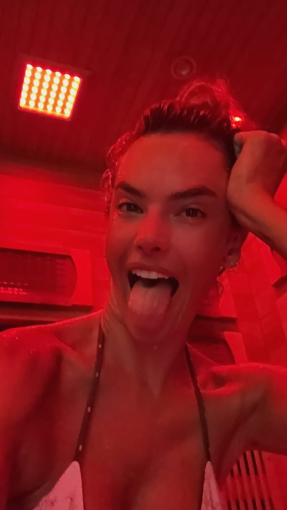 Alessandra Ambrosio viajou para Bali — Foto: Reprodução/ Instagram