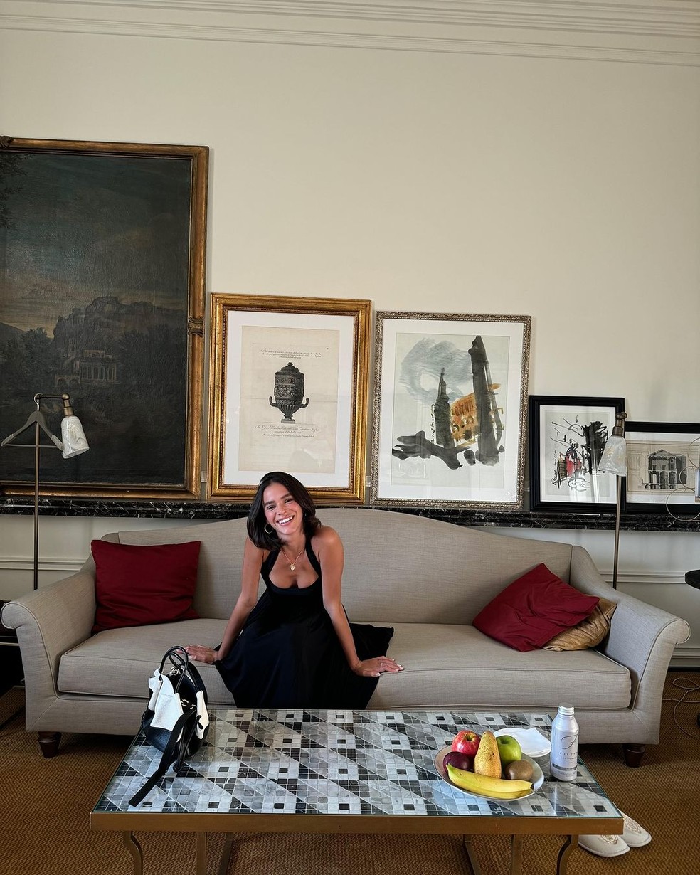 Bruna Marquezine mostra momentos de viagem pela Europa com a família — Foto: Reprodução/Instagram @brunamarquezine