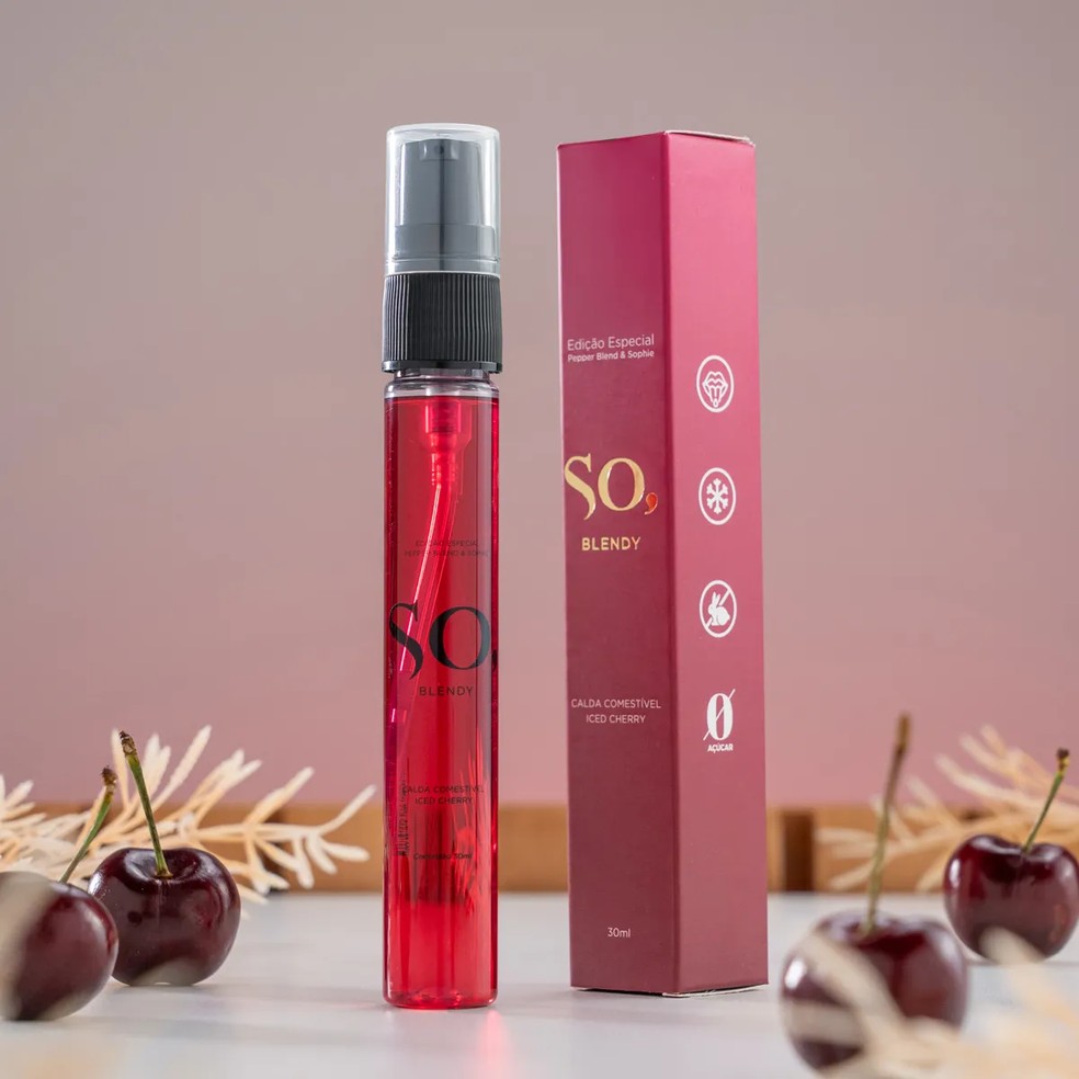 Calda Comestível Iced Cherry So Blend, de It Sophie (R$ 52,90) — Foto: Divulgação