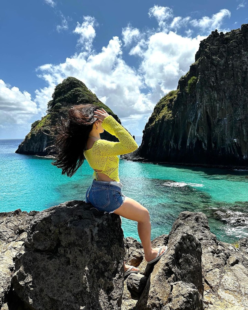 Juliette dá beijão no namorado em Noronha — Foto: Reprodução/ Instagram