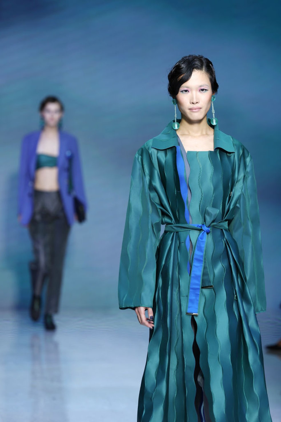 Desfile de Giorgio Armani na Semana de Moda de Milão — Foto: Getty Images