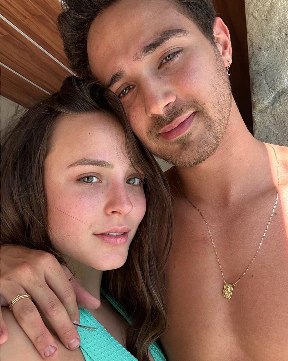 Larissa Manoela está noiva do ator André Luiz Frambach — Foto: Reprodução Instagram