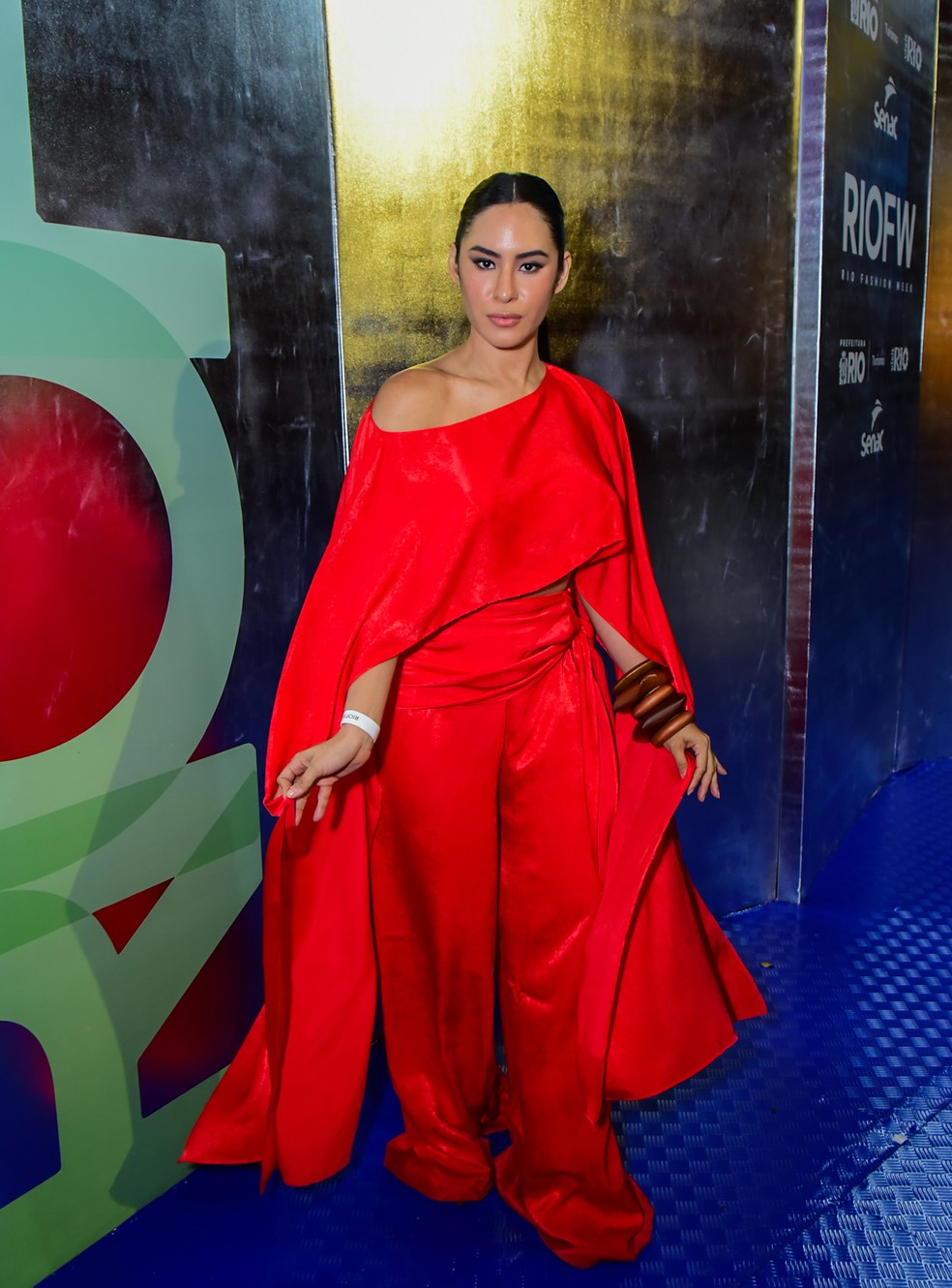 Isabelle Nogueira no Rio Fashion Week (RIOFW) — Foto: Webert Belicio / Agnews