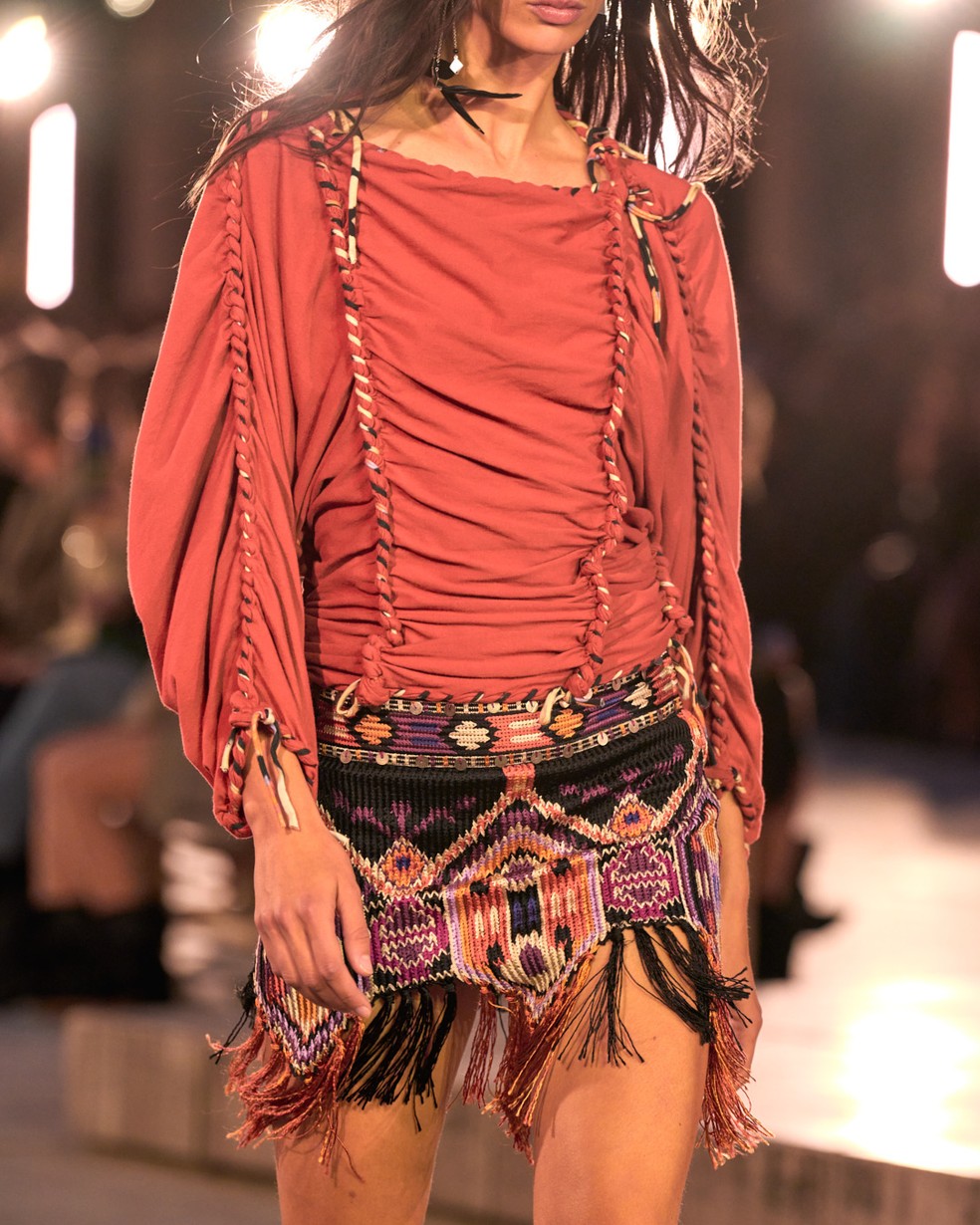 Isabel Marant, coleção primavera verão 2025, Semana de Moda de Paris — Foto: Reprodução/Instagram