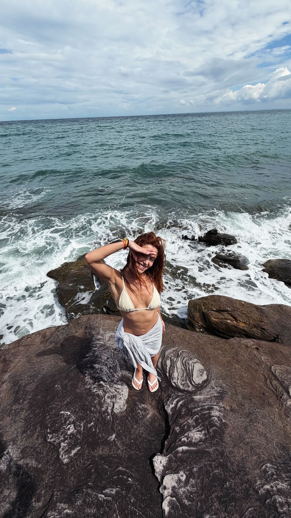 Giovanna Lancellotti e Gabriel David curtem praia e trilha durante lua de mel no Camboja — Foto: Reprodução/Instagram