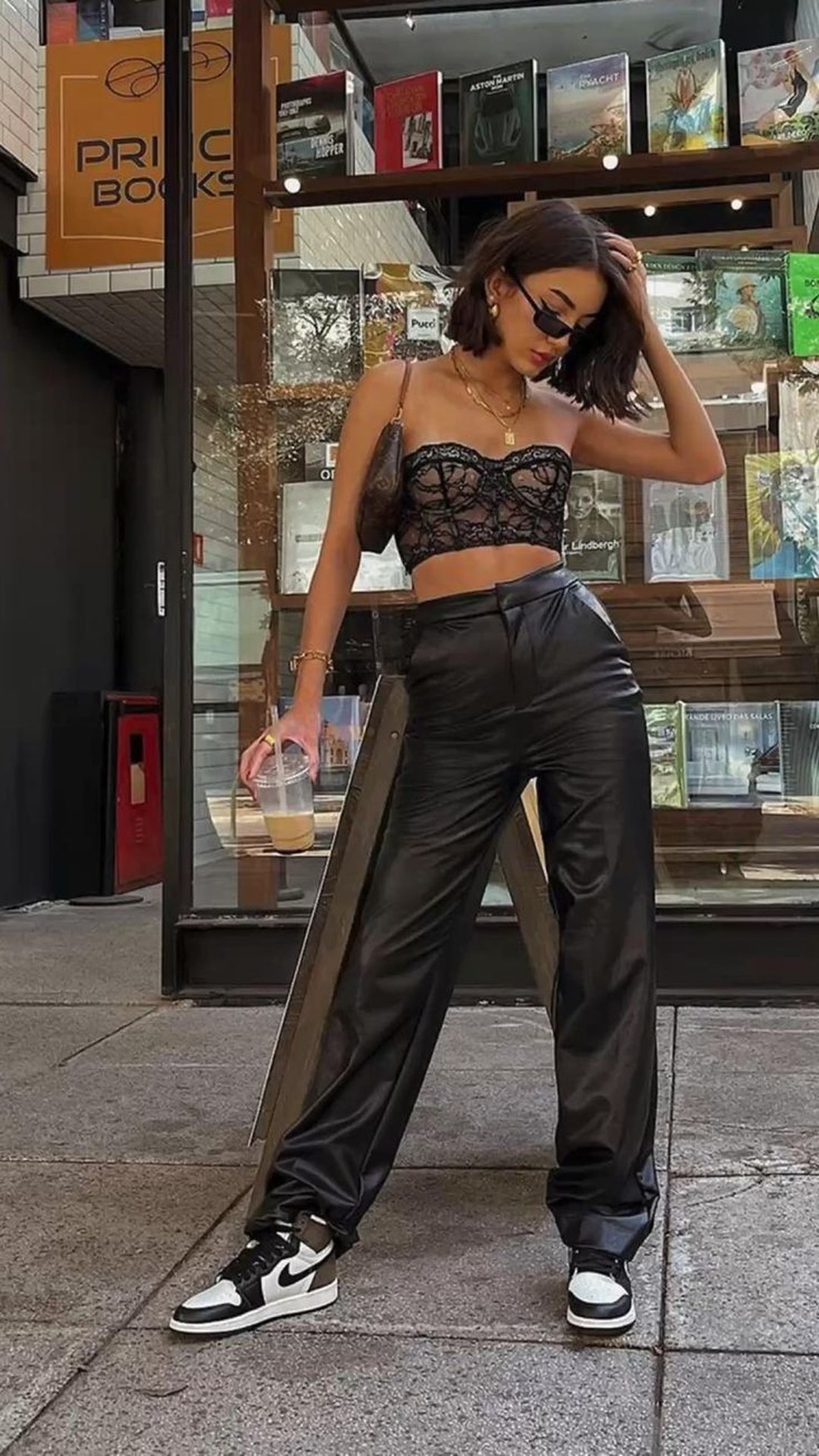 Uma noite de barzinho é perfeito para ousar no look. — Foto: Reprodução/Pinterest @kaisie9