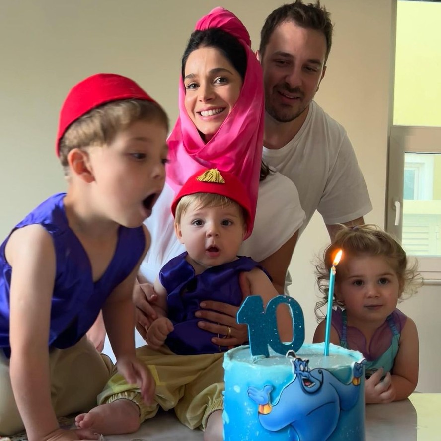 Em Dubai, Sabrina Petraglia celebra 10 meses do filho, Leo: 'Alegria tomou conta'