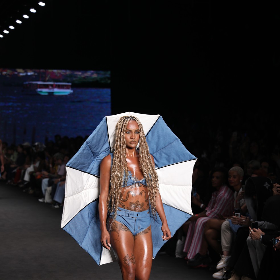 SPFW N56: Dendezeiro — Foto: Gabriela Queiro @gabiqueiroph