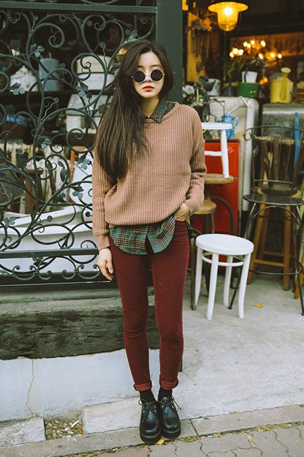 Coringa, a bota é um item essencial para se ter no guarda-roupa. — Foto: Reprodução/Pinterest