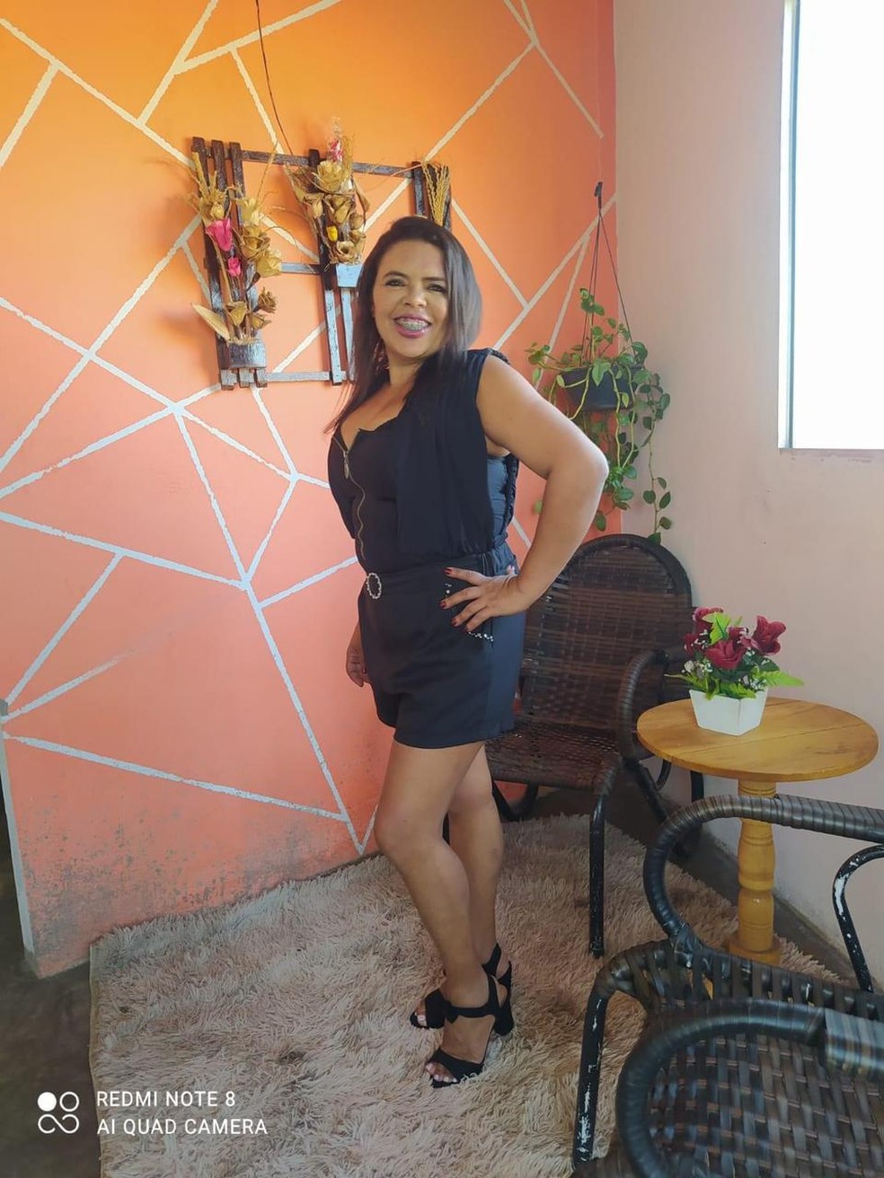 No dia 12 de dezembro de 2023, a empresária Jessica Lobo recebeu uma ligação dizendo que a irmã, Ângela Maria Camila da Paz, de 39 anos, tirou a própria vida — Foto: Arquivo pessoal