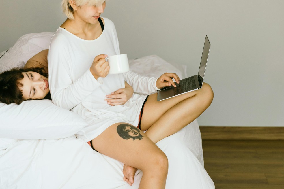 Fazer sexo regularmente pode melhorar desempenho no trabalho, diz estudo — Foto: Reprodução/Pexels